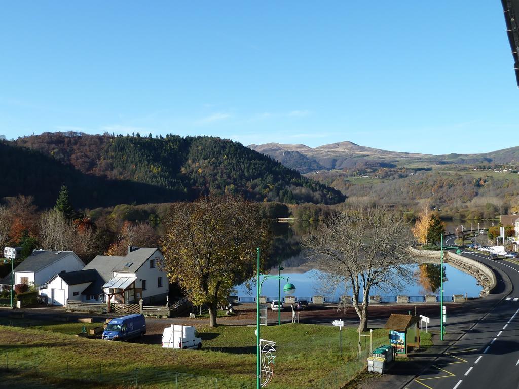 Vila Les Chenets Chambon-sur-Lac Pokoj fotografie